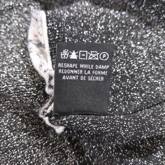 Le Chateau Animal Print Top - Picture 6 of 6